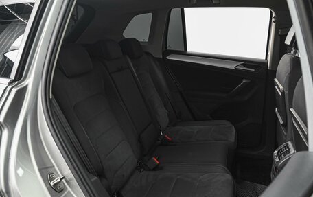 Volkswagen Tiguan II, 2018 год, 2 048 000 рублей, 7 фотография