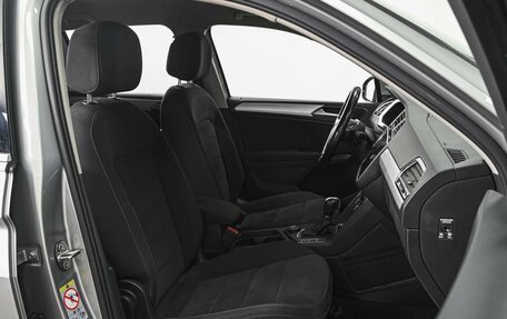 Volkswagen Tiguan II, 2018 год, 2 048 000 рублей, 8 фотография
