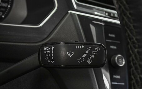 Volkswagen Tiguan II, 2018 год, 2 048 000 рублей, 19 фотография