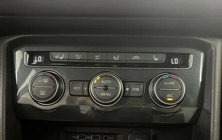 Volkswagen Tiguan II, 2020 год, 2 730 000 рублей, 11 фотография