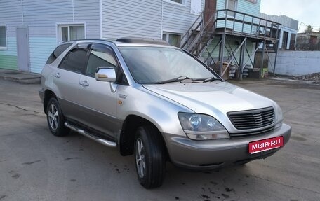 Toyota Harrier, 1999 год, 700 000 рублей, 1 фотография