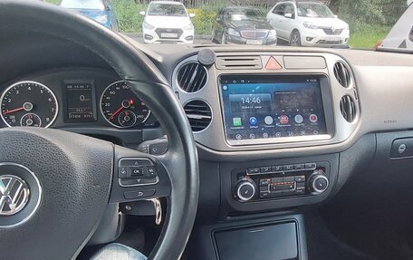 Volkswagen Tiguan I, 2010 год, 900 000 рублей, 4 фотография