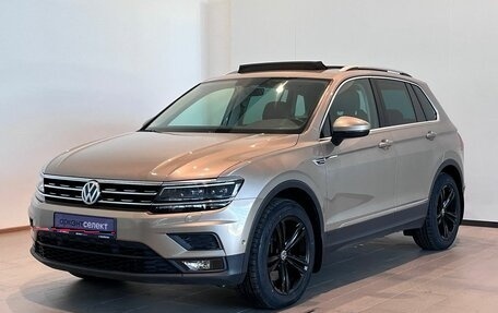 Volkswagen Tiguan II, 2018 год, 2 990 000 рублей, 1 фотография
