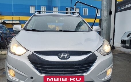 Hyundai Tucson III, 2011 год, 1 000 000 рублей, 2 фотография