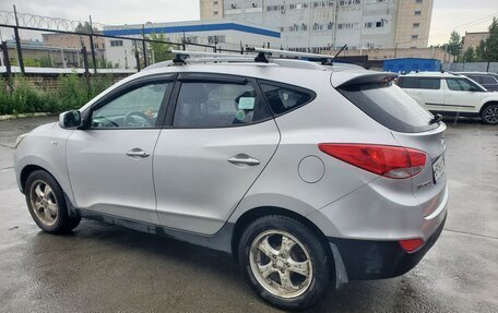 Hyundai Tucson III, 2011 год, 1 000 000 рублей, 7 фотография