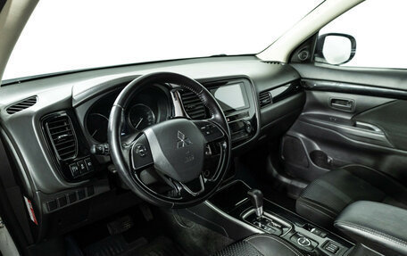 Mitsubishi Outlander III рестайлинг 3, 2019 год, 1 649 585 рублей, 12 фотография