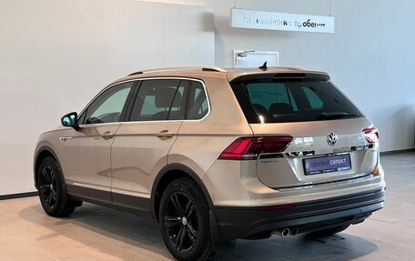 Volkswagen Tiguan II, 2018 год, 2 990 000 рублей, 7 фотография