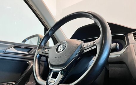 Volkswagen Tiguan II, 2018 год, 2 990 000 рублей, 9 фотография