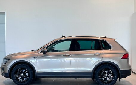 Volkswagen Tiguan II, 2018 год, 2 990 000 рублей, 8 фотография