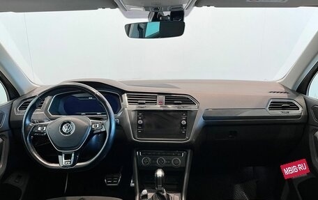 Volkswagen Tiguan II, 2018 год, 2 990 000 рублей, 13 фотография