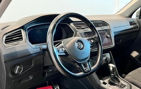 Volkswagen Tiguan II, 2018 год, 2 990 000 рублей, 12 фотография