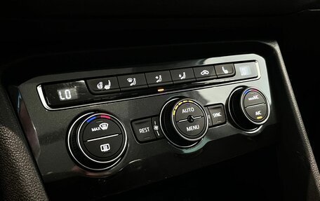 Volkswagen Tiguan II, 2018 год, 2 990 000 рублей, 24 фотография