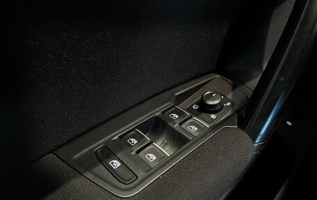Volkswagen Tiguan II, 2018 год, 2 990 000 рублей, 22 фотография