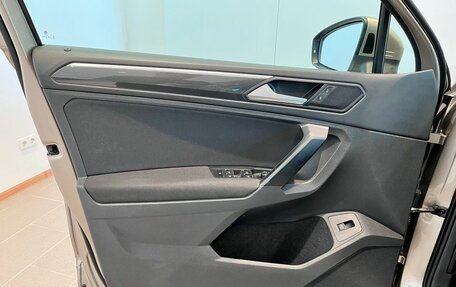 Volkswagen Tiguan II, 2018 год, 2 990 000 рублей, 21 фотография