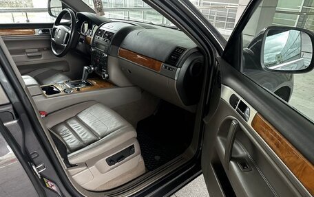 Volkswagen Touareg III, 2007 год, 1 250 000 рублей, 10 фотография