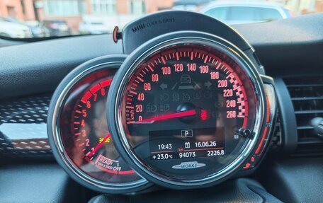 MINI Hatch, 2018 год, 2 600 000 рублей, 10 фотография