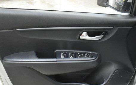 KIA Rio IV, 2019 год, 1 599 000 рублей, 5 фотография