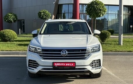 Volkswagen Touareg III, 2019 год, 5 695 000 рублей, 2 фотография