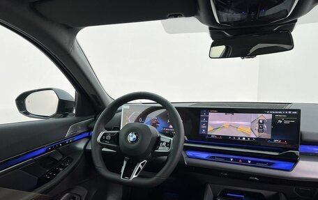 BMW 5 серия, 2025 год, 8 620 000 рублей, 12 фотография