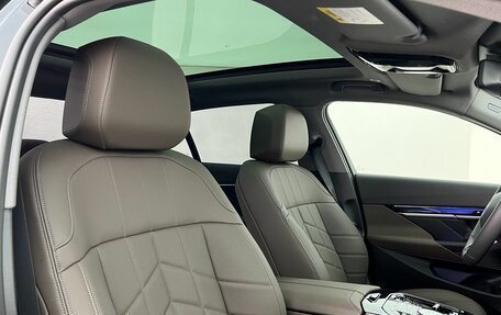 BMW 5 серия, 2025 год, 8 620 000 рублей, 15 фотография