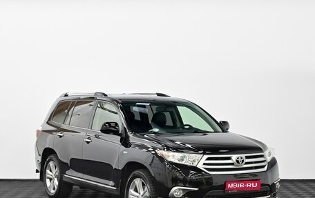 Toyota Highlander III, 2013 год, 1 725 000 рублей, 1 фотография