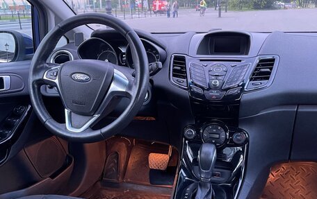 Ford Fiesta, 2015 год, 750 000 рублей, 10 фотография