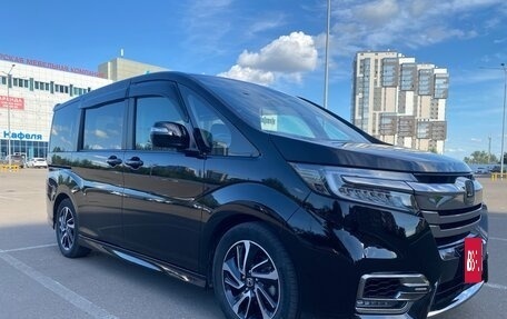 Honda Stepwgn IV, 2018 год, 2 850 000 рублей, 3 фотография