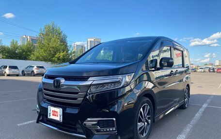 Honda Stepwgn IV, 2018 год, 2 850 000 рублей, 8 фотография