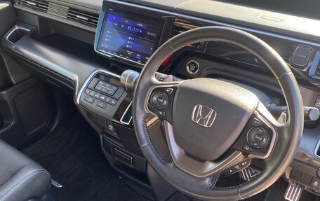 Honda Stepwgn IV, 2018 год, 2 850 000 рублей, 19 фотография