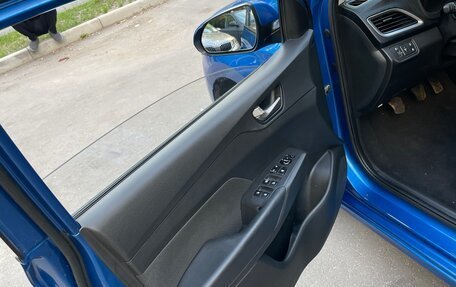 Hyundai Solaris II рестайлинг, 2017 год, 599 999 рублей, 8 фотография