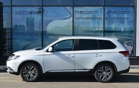 Mitsubishi Outlander III рестайлинг 3, 2016 год, 1 630 000 рублей, 8 фотография