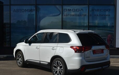 Mitsubishi Outlander III рестайлинг 3, 2016 год, 1 630 000 рублей, 7 фотография