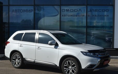 Mitsubishi Outlander III рестайлинг 3, 2016 год, 1 630 000 рублей, 3 фотография