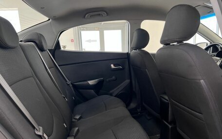 KIA Rio III рестайлинг, 2016 год, 1 140 000 рублей, 32 фотография
