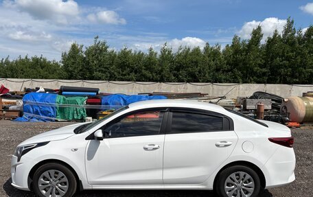 KIA Rio IV, 2021 год, 1 350 000 рублей, 3 фотография