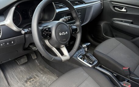 KIA Rio IV, 2021 год, 1 350 000 рублей, 8 фотография