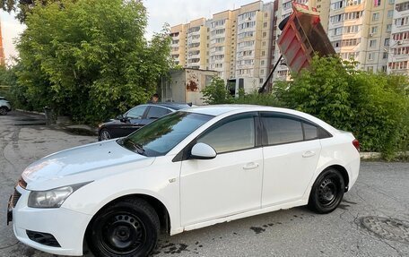 Chevrolet Cruze II, 2010 год, 420 000 рублей, 2 фотография