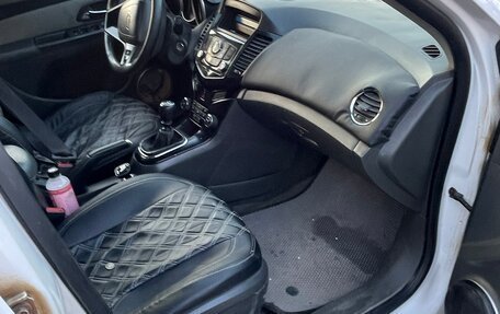 Chevrolet Cruze II, 2010 год, 420 000 рублей, 6 фотография