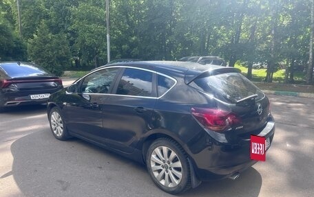 Opel Astra J, 2011 год, 600 000 рублей, 4 фотография