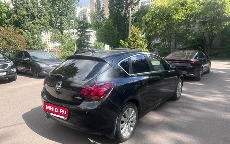 Opel Astra J, 2011 год, 600 000 рублей, 3 фотография