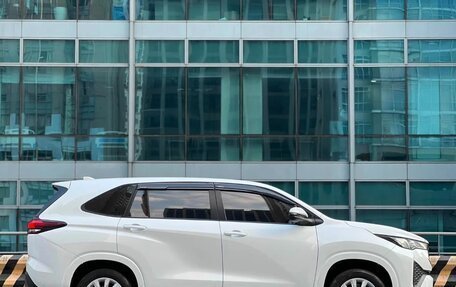 Toyota Innova, 2024 год, 3 740 000 рублей, 16 фотография