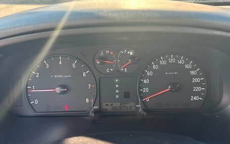Hyundai Sonata IV рестайлинг, 2005 год, 260 000 рублей, 10 фотография