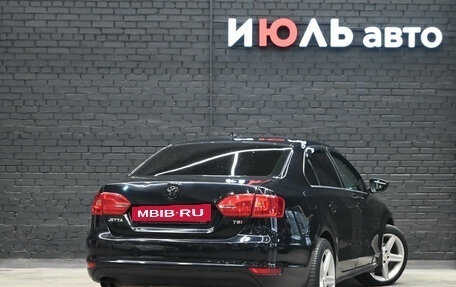 Volkswagen Jetta VI, 2012 год, 750 000 рублей, 6 фотография