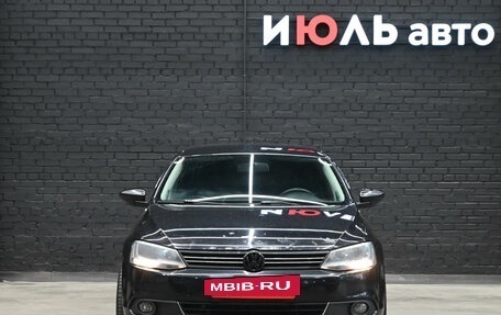 Volkswagen Jetta VI, 2012 год, 750 000 рублей, 2 фотография