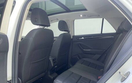 Volkswagen T-Roc I, 2023 год, 1 670 000 рублей, 7 фотография
