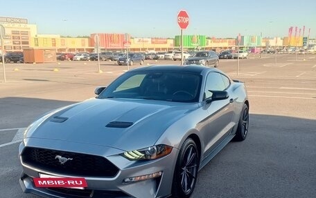 Ford Mustang VI рестайлинг, 2021 год, 4 100 000 рублей, 24 фотография