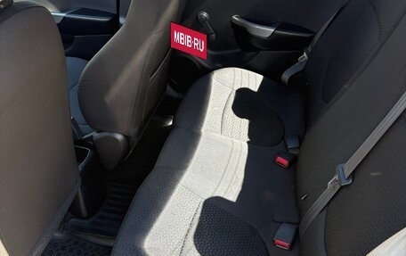 KIA Rio III рестайлинг, 2014 год, 950 000 рублей, 17 фотография