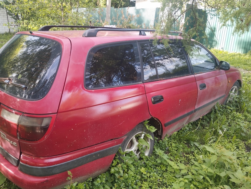 Toyota Carina T190, 1993 год, 140 000 рублей, 2 фотография