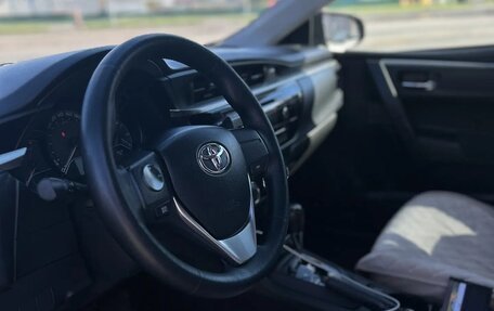 Toyota Corolla, 2013 год, 990 000 рублей, 5 фотография