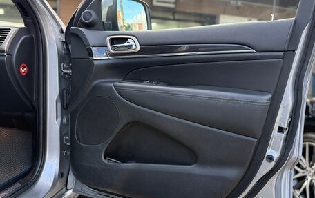 Jeep Grand Cherokee, 2014 год, 2 360 000 рублей, 21 фотография